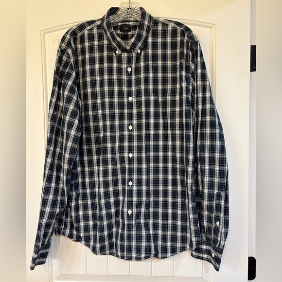⚓️J CREW Button Down Long Sleeve - Picture 6 of 7